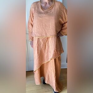 Cynthia Ashby Chic saffon linen blend 3 piece Tunic set.  3 separate pieces